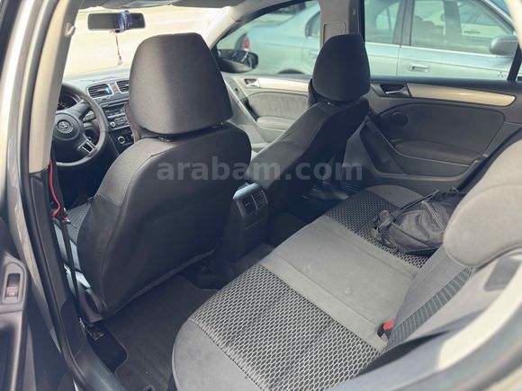 Sahibinden Volkswagen Golf 1.6 Trendline 2011 Model  198.000 km Füme