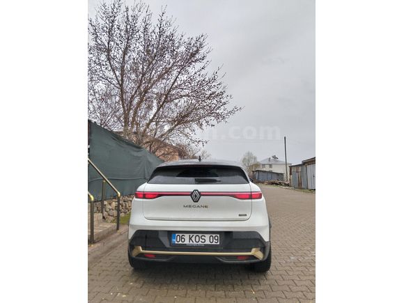 Sahibinden Renault Megane E-Tech Iconic 2024 Model