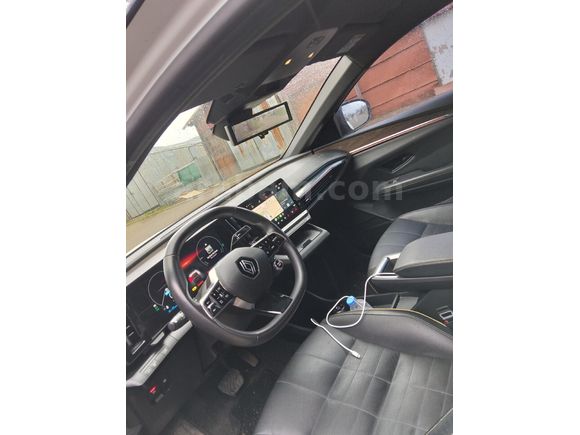 Sahibinden Renault Megane E-Tech Iconic 2024 Model