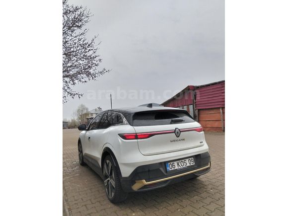 Sahibinden Renault Megane E-Tech Iconic 2024 Model