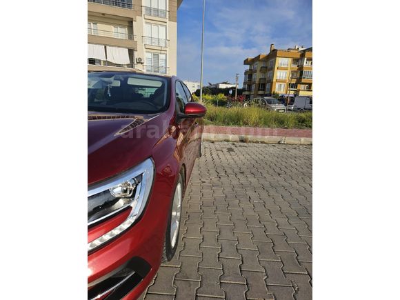 ?? TEMİZ / BAKIMLI / EMSALSİZ DİRİLİKTE 2022 Renault Megane 4 1.3 TCe JOY PLUS ??