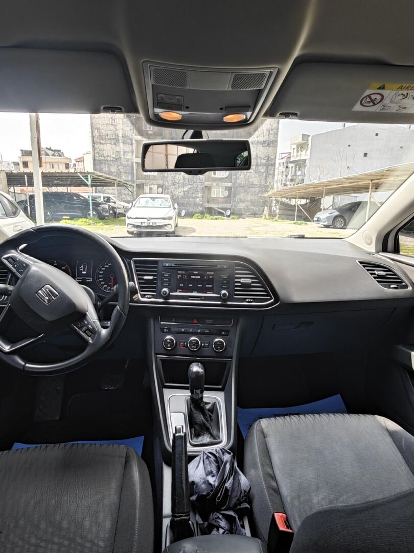 SAHİBİNDEN DEGİSENSİZ TÜM BAKİMLARİ YAPİLMİS LED PAKET OTOMATİK TERTEMİZ LEON 5