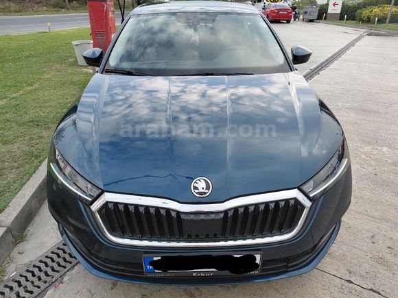 Öğretmenden Skoda Octavia 1.0 e-Tec Elite 2022 Model