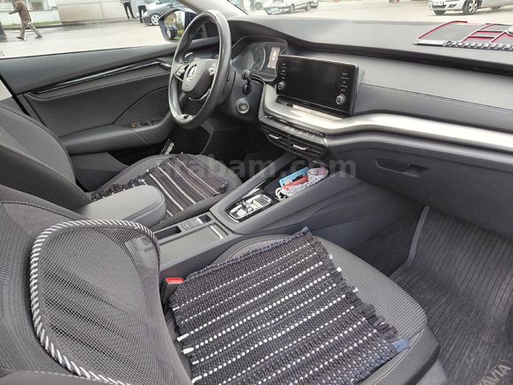 Öğretmenden Skoda Octavia 1.0 e-Tec Elite 2022 Model