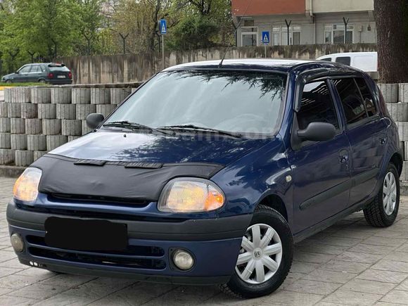 Sahibinden Renault Clio 1.4 RT 2000 Model 