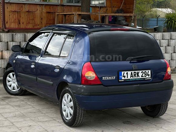 Sahibinden Renault Clio 1.4 RT 2000 Model 