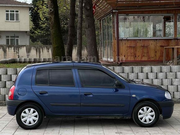 Sahibinden Renault Clio 1.4 RT 2000 Model 