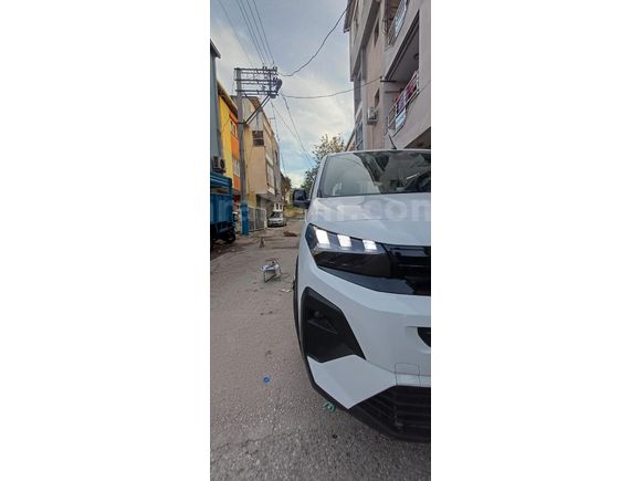 Sahibinden Peugeot Rifter 1.5 BlueHDI Allure 2025 Model