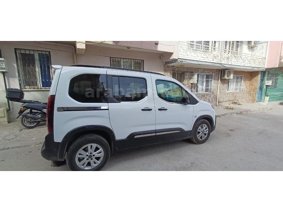 Sahibinden Peugeot Rifter 1.5 BlueHDI Allure 2025 Model