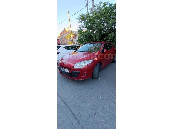 Sahibinden Renault Megane 1.5 dCi Dynamique 2012 Model 