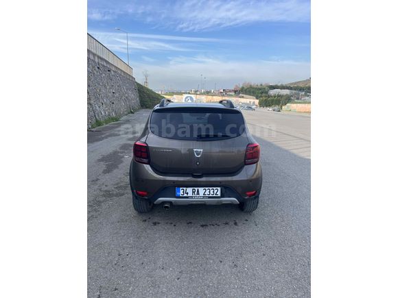 Sahibinden Dacia Sandero 0.9 TCe Stepway Easy-R 2017 Model 