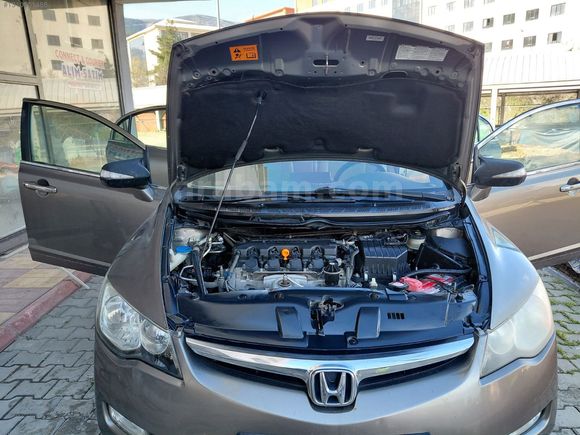 2009 model tam otomatik üçüncü sahibinden
