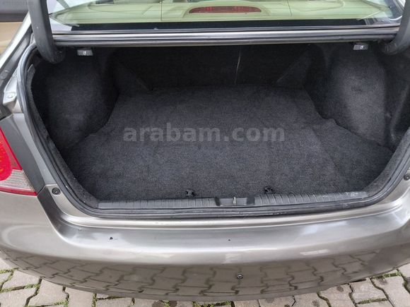 2009 model tam otomatik üçüncü sahibinden