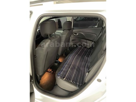 Sahibinden Hatasız Renault Clio 1.5 dCi SportTourer Joy 2017 Model 