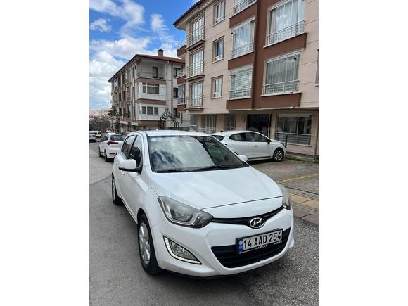 Memurdan Temiz Hyundai i20 1.2 D-CVVT Sense 2014 Model 
