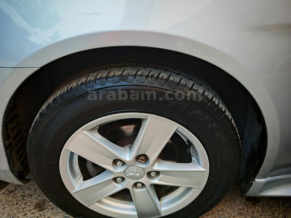 Sahibinden Mitsubishi Lancer 1.5 Invite 2010 Model