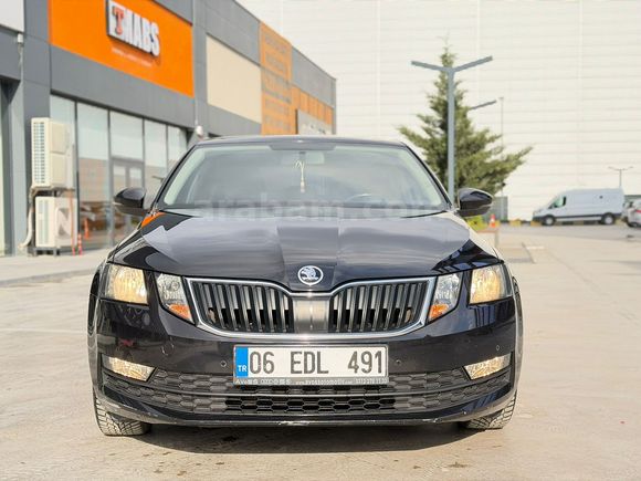 2019 MODEL SKODA  OCTAVIA HATASIZ  BOYASIZ FULL BAKIMLI KREDİ KARTNA VADE FRKSIZ 8 TAKST