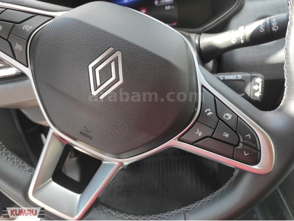 KUMRU OTOMOTİV'DEN 2025 CLİO 1.0 TCE 90HP EVOLUTİON X-TRONİC GSR