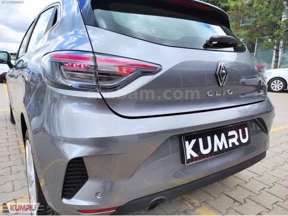 KUMRU OTOMOTİV'DEN 2025 CLİO 1.0 TCE 90HP EVOLUTİON X-TRONİC GSR