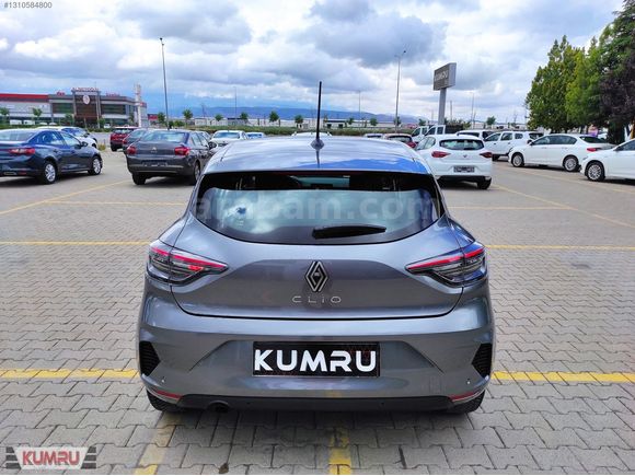 KUMRU OTOMOTİV'DEN 2025 CLİO 1.0 TCE 90HP EVOLUTİON X-TRONİC GSR