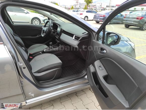 KUMRU OTOMOTİV'DEN 2025 CLİO 1.0 TCE 90HP EVOLUTİON X-TRONİC GSR