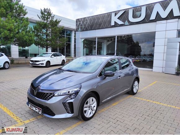 KUMRU OTOMOTİV'DEN 2025 CLİO 1.0 TCE 90HP EVOLUTİON X-TRONİC GSR