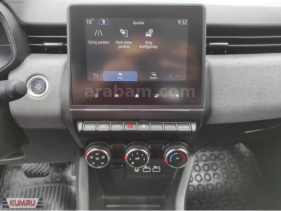 KUMRU OTOMOTİV'DEN 2025 CLİO 1.0 TCE 90HP EVOLUTİON X-TRONİC GSR