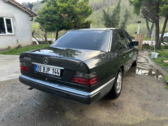 Sahibinden Mercedes - Benz 250 D 1990 Model 