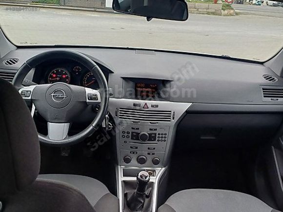 "BOYASIZ 2013 1.6 115HP 103.000KM EMSALSİZ
