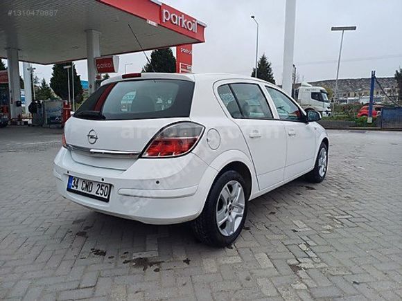 "BOYASIZ 2013 1.6 115HP 103.000KM EMSALSİZ