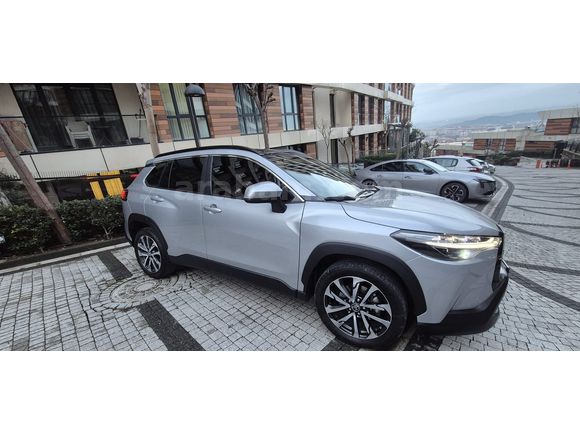 Sahibinden Toyota Corolla Cross 1.8 Hybrid Passion X-Pack 2025 Model 