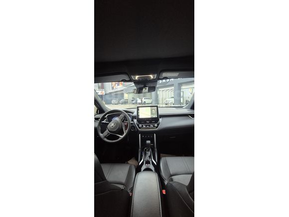 Sahibinden Toyota Corolla Cross 1.8 Hybrid Passion X-Pack 2025 Model 