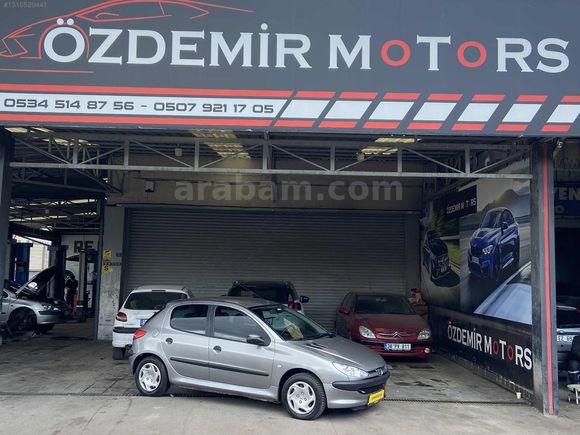 DÜŞÜK KİLOMETRE OTOMATİK 206