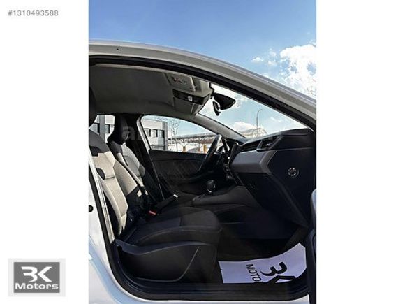 2022 RENAULT CLİO 1.0 TCE 90 HP JOY OTOMATİK VİTES