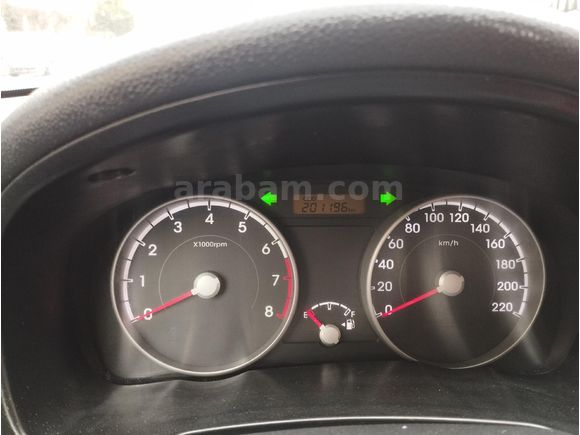 Sahibinden Hyundai Accent Era 1.4 Team 2010 Model