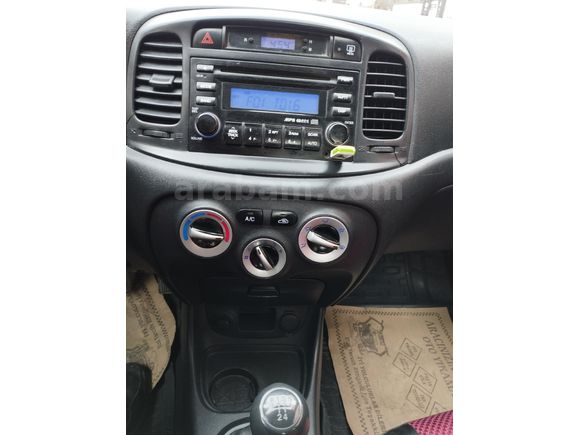 Sahibinden Hyundai Accent Era 1.4 Team 2010 Model