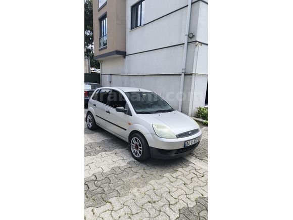 İlk Sahibinden Ford Fiesta 1.4 TDCi Comfort 2004 Model  153.000 km Gri (metalik)