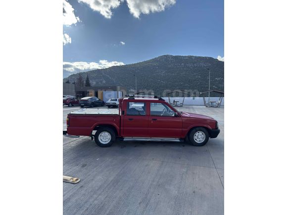 Sahibinden Mazda B2500 2.5 D 1998 Model 