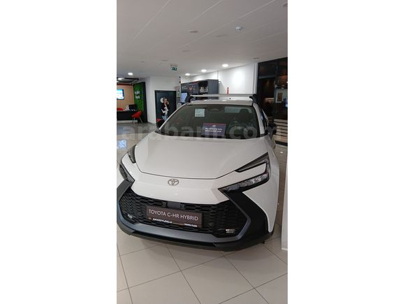 Sahibinden Toyota C-HR 1.8 Hybrid Flame 2025 Model 