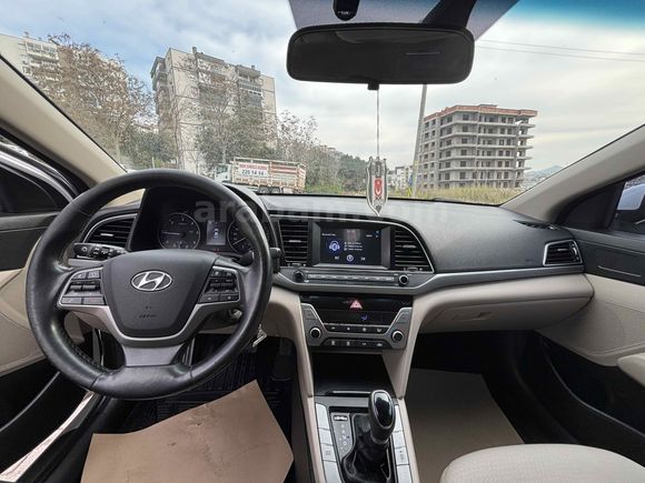 Sahibinden Hyundai Elantra 1.6 CRDi Elite Plus 2017 Model 