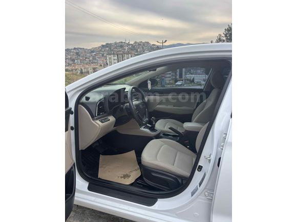 Sahibinden Hyundai Elantra 1.6 CRDi Elite Plus 2017 Model 