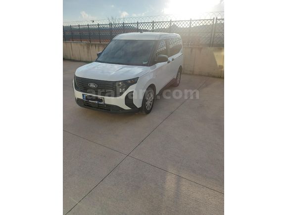 Sahibinden Ford Tourneo Courier 1.5 EcoBlue Trend 2025 Model  20.000 km Beyaz