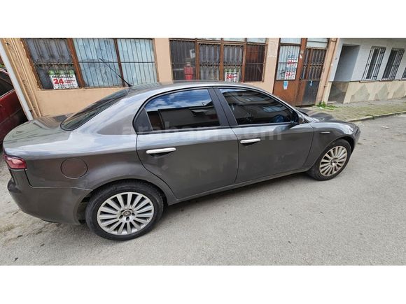 Sahibinden Alfa Romeo 159 1.9 JTD Distinctive 2008 Model