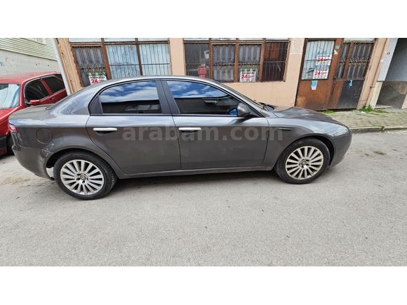 Sahibinden Alfa Romeo 159 1.9 JTD Distinctive 2008 Model