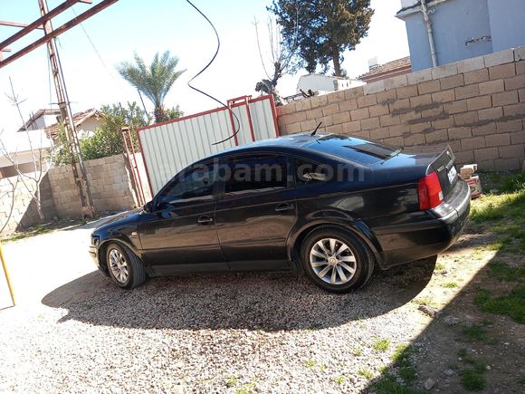 Sahibinden Volkswagen Passat Variant 1.9 TDi 2000 Model  392.505 km Siyah