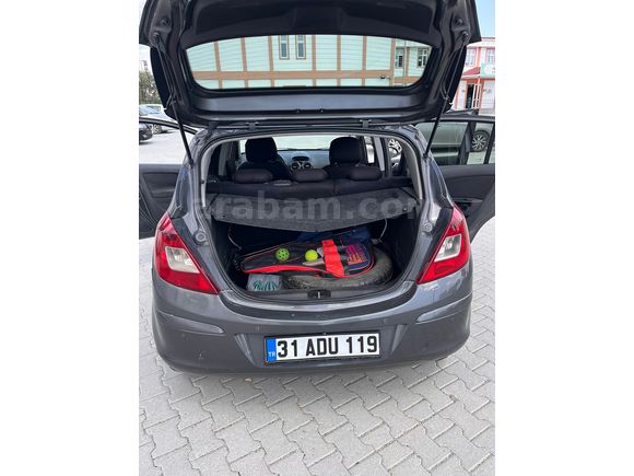 Sahibinden Opel Corsa 1.4 Twinport Enjoy 111 2010 Model Öğretmenden Yakıt Cimrisi