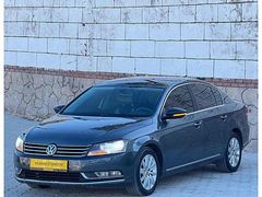 2013 WV PASSAT 1.6 TDİ DSG COMFORTLINE 331 KM DE DEĞİŞENSİZ YENİ