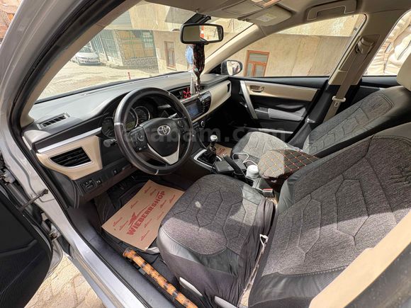 Sahibinden Toyota Corolla 1.4 D-4D Advance 2013 Model 