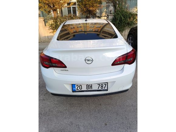 Sahibinden Opel Astra 1.6 Edition 2015 Model  107.000 km Beyaz