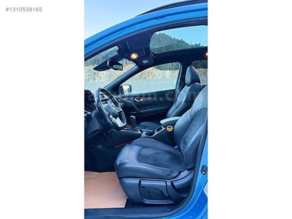 ALTINTOP GARAJDAN 2020 MODEL 1.5 DİZEL OTOMATİK CAM TAVANLI